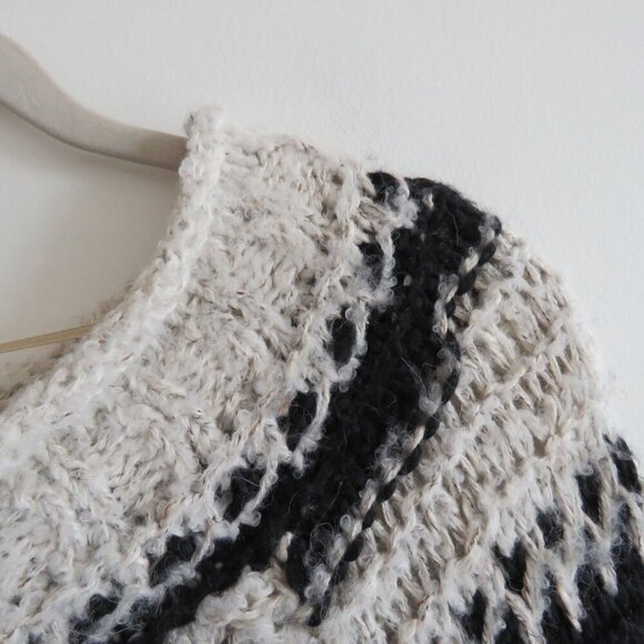 FREE PEOPLE Silver Reed Fair Isle Black White Crochet Wool Boho Sweater Sz XS - Picture 5 of 15
